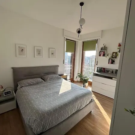 Renzo E Lucia Apartament